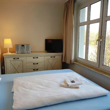 Ferienwohnung 2 Schlafzimmer Mit Ostseeblick Lägenhet *
